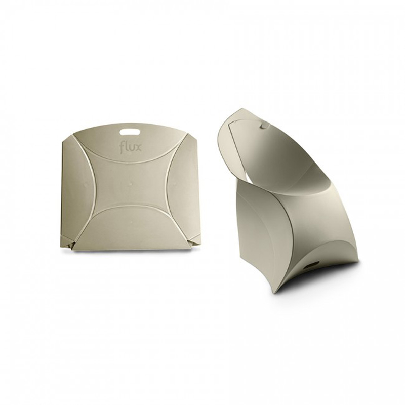 beige popup flux chair with view flat packed and built