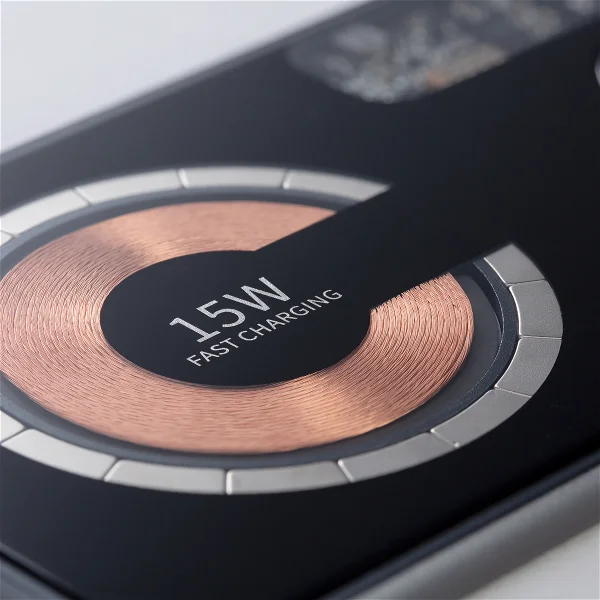 3-in-1 Fast Wireless Charger close up